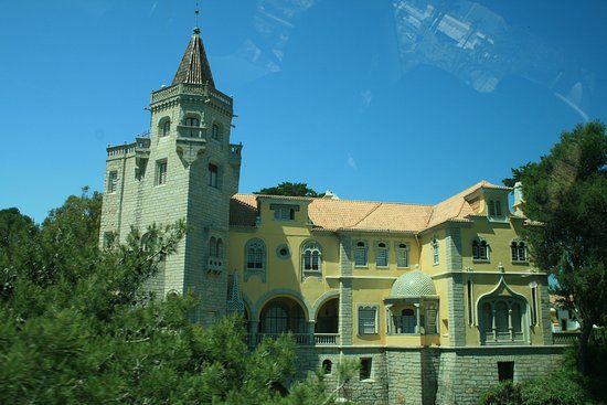 Museu Condes de Castro Guimarães